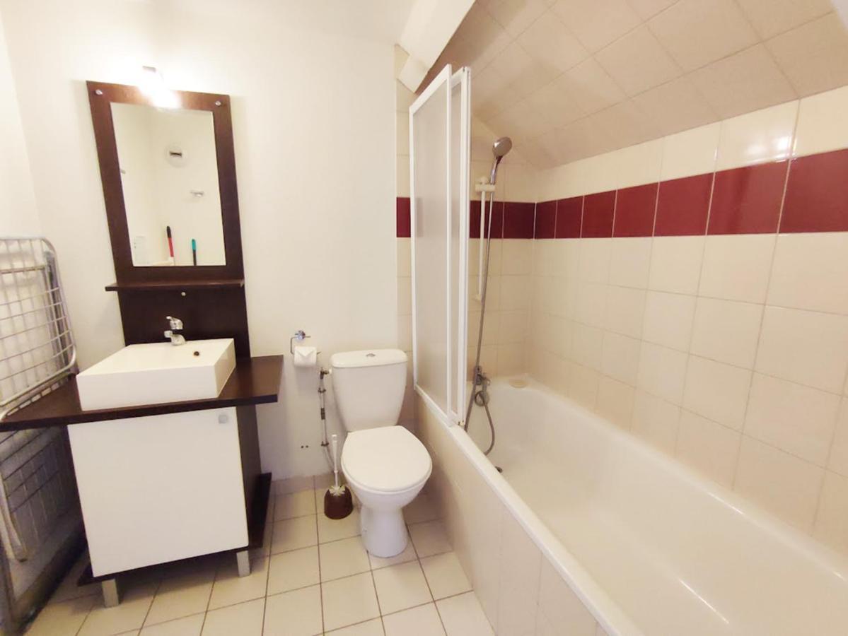 L'Esquiros, Studio, Centre Luchon, Casier A Skis, Wifi, Ascenseur, 3 Personnes Bagneres-de-Luchon Экстерьер фото